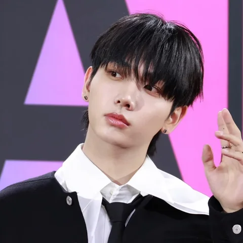 보이넥스트도어 사진 8