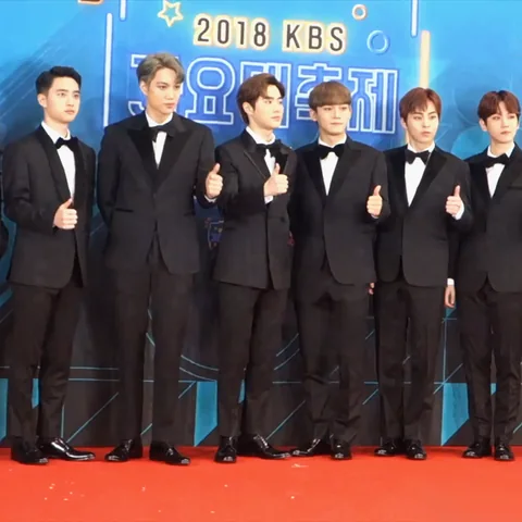 엑소 사진