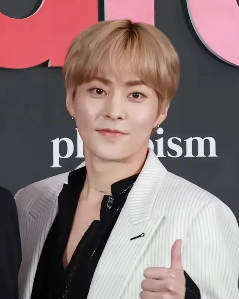 엑소 시우민 사진