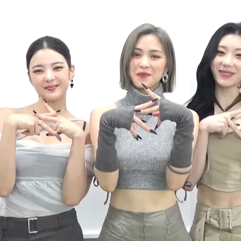 ITZY 사진 2
