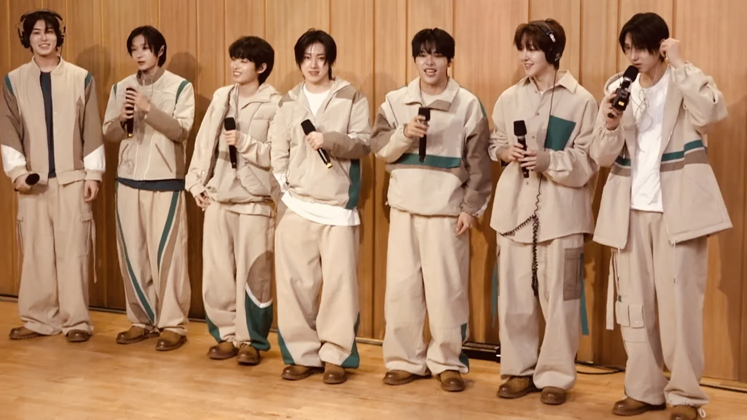 킥플립 사진