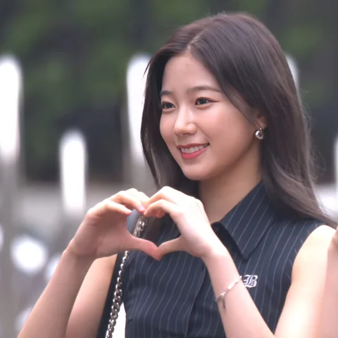 르세라핌 사진 41