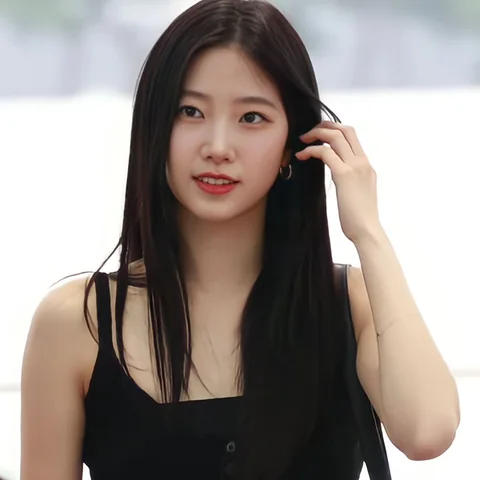 르세라핌 사진 37