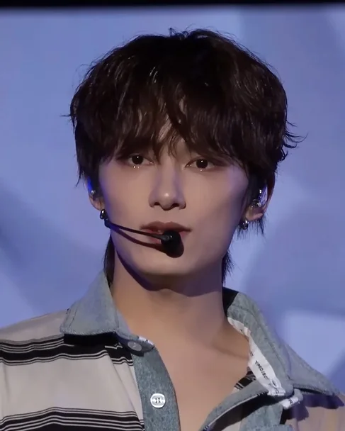 세븐틴 준 사진