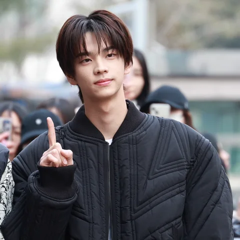투어스 사진 8
