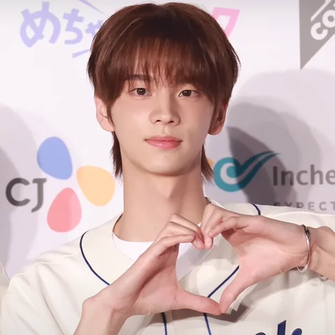 투어스 사진 7
