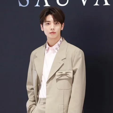 투모로우바이투게더 사진 19