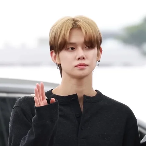 투모로우바이투게더 사진 4