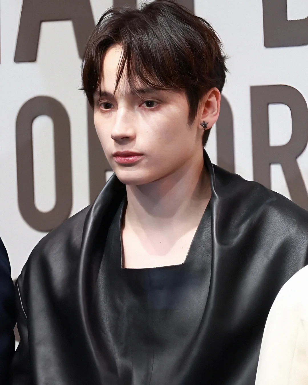 투모로우바이투게더 휴닝카이 사진