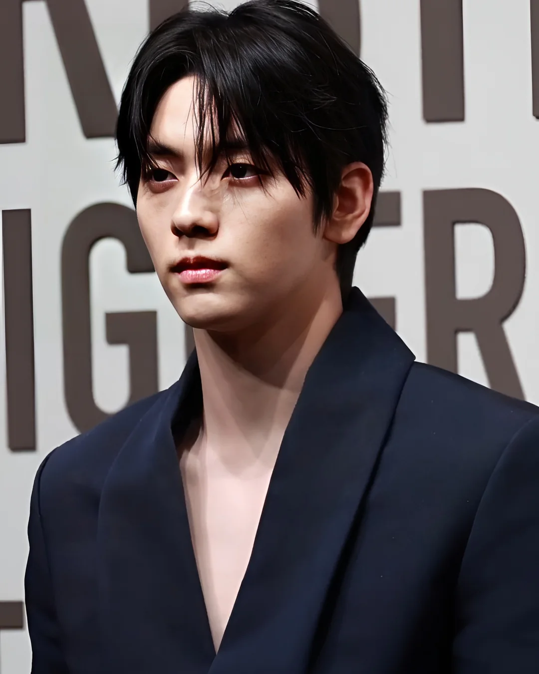 투모로우바이투게더 수빈 사진