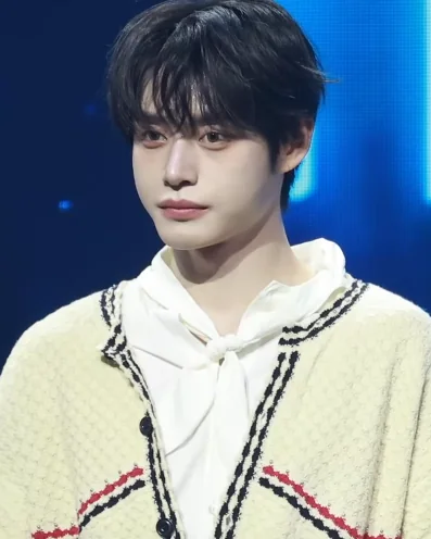 제로베이스원 김지웅 사진