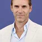 Alessandro Nivola