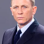 Daniel Craig