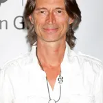 Robert Carlyle