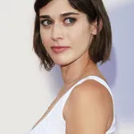 Lizzy Caplan