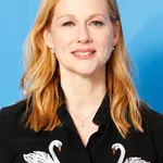 Laura Linney