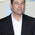 Kyle Chandler