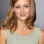 Kerry Bishé