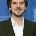Dan Stevens