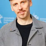 Ewen Bremner