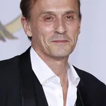 Robert Knepper
