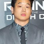Ki Hong Lee