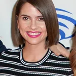Shelley Hennig