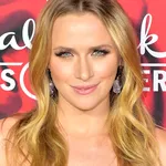 Shantel VanSanten