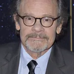 Ethan Phillips