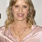 Kim Dickens