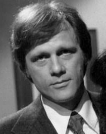Leon Russom